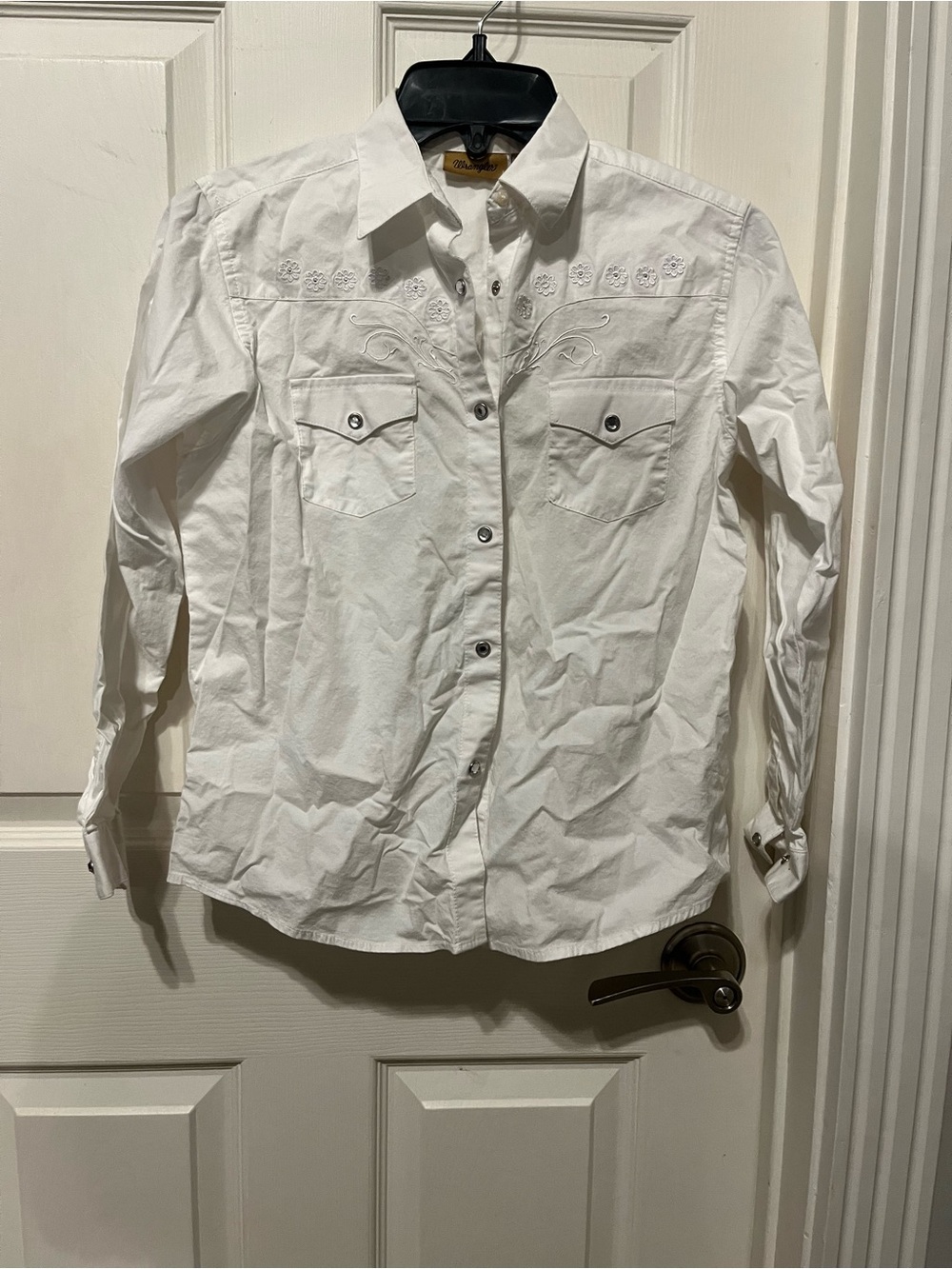 Wrangler White Western Shirt with Embroidered Detail